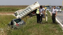 Vozač poginuo u sudaru s teretnjakom