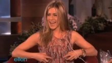 Jennifer Aniston testirala vibrator za bradavice