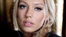 Petra Ecclestone sve više sliči na Scarlett Johansson