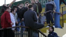 Torcida zabranila Mamiću ulazak na stadion