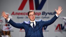 Ako Vučić dobije, postaje Tito. Ako nekim čudom izgubi – gotov je