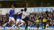 Adebayor junak, Tottenham svladao Everton