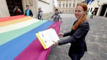 LGBT udruge marširat će za istospolne zajednice