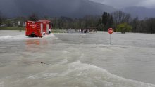 Drava overflows, residents of Lovrecan Otok evacuated