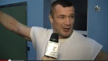 Poslušajte kako Cro Cop priča viceve