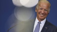 Biden Srbiju zamijenio Hrvatskom i izveo cirkus pred zastavom