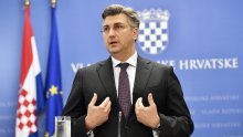 Plenković: Ne možemo govoriti napamet o Agrokorovim knjigama