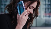 Upoznajte HTC U 11  - prvi pametni telefon kojim upravljate stiskanjem