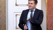 Ministar Ćorić: Radnici sisačke rafinerije ne trebaju strahovati