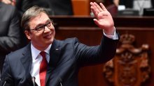 Vučić treći put postao otac