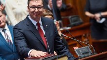 Srbijanska oporba traži od Vučića podnešenje ostavke u stranci