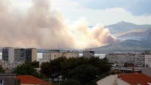 Veliki požar u Planom pod kontrolom, jedna osoba je ozlijeđena, a izgorjela je i nenastanjena kuća