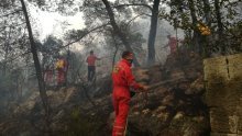 Ekskluzivni video: Kako je HGSS pomogao u gašenju splitskog požara