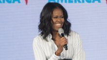 Ni Michelle Obama ne može odoljeti kultnim tenisicama