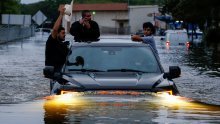 Dramatično u Houstonu: Pukao nasip, stanovništvo pozvano da bježi