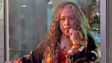 Nova Netflixova serija 'Disjointed' parada je glupih fora i klišeja