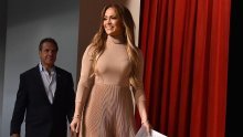 Jennifer Lopez: I u čednom izdanju pršti seksipilom