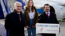 Croatia Airlines dočekao dvomilijuntu putnicu u 2017.