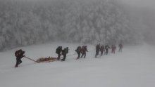 Lavine su zatrpale Alpe. Kako nastaju i ima li uopće spasa kad se zakotrljaju?