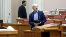 Matić Plenkoviću: Nećete smijeniti Medveda, a ja poručujem - prodajem stan, hitno i povoljno