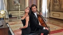 Stjepan Hauser se ne odvaja od dugonoge Lole: Lijepa brineta izbacila adute u prvi plan