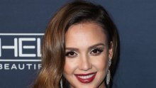 Jessica Alba skratila svoju prepoznatljivu dugu kosu