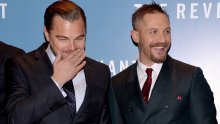 Tom Hardy izgubio okladu od Leonarda DiCaprija pa istetovirao najluđu tetovažu ikad