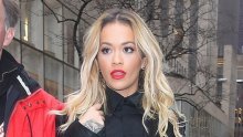 Rita Ora stiže na Kosovo, obožavatelji iz Srbije na nogama