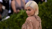 Kylie Jenner napokon otkrila ime kćeri i podigla buru na društvenim mrežama