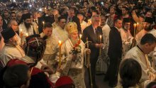 Srbija slavi Božić, na liturgiji Nikolić i nadbiskup Hočevar