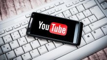 YouTube planira stati na kraj teoretičarima zavjere uz pomoć poznate stranice