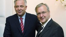 Rehn: Smirite se i uživajte u Božiću