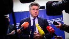 Plenković u Orebiću: Pelješki most ide dalje