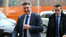 Plenković o predsjedničinom pozivu Putinu u Hrvatsku: Vjerojatno se radilo o prigodnom razgovoru