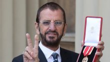 Bubnjar Beatlesa Ringo Starr postao vitez