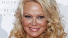 Pamela Anderson otkrila da je bila zlostavljana: 'Playboy mi je spasio život'