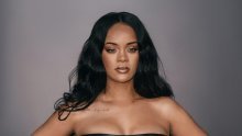 Rihanna pokazala svu svoju raskoš u seksi kreaciju slavnog talijanskog brenda