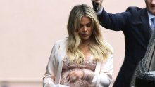 Ponižena starleta: Hoće li Khloe Kardashian oprostiti ocu svog djeteta nevjeru?