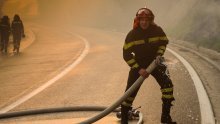 Veliki požar kod Lokve Rogoznice, zatvorena Jadranska magristrala