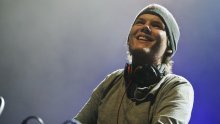 DJ Avicii nije preminuo zbog bolesti, već je sam sebi presudio?