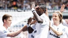 Adebayor igrao s jednim funkcionalnim okom