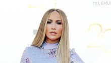 Jennifer Lopez vratila se ekstenzijama