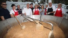 Na Marjanu podijeljeno dvije i pol tisuće porcije 'fažola'