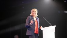 Izbori u Francuskoj pretvorili su se u dvoboj Macron - Le Pen