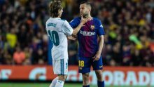 Luka Modrić žrtva ružnog incidenta na Camp Nou; evo što se dogodilo!