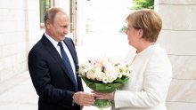 Putin traži zajedničke točke s Angelom Merkel u odnosu na Trumpa