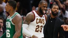 Briljantni LeBron James izjednačio se Michaelom Jordanom i osigurao 'Cavsima' majstoricu