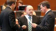 Slovenian parl. committee supports ratification of arbitration deal