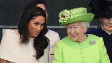 Povijesni dan: Meghan Markle u društvu kraljice Elizabete vlakom stigla u Cheshire