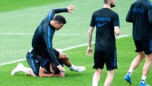 Dejan Lovren nije izdržao te je brutalno spustio Mariju Mandžukiću